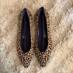 Brand New Rothy’s “The Point” in Leopard Size 9